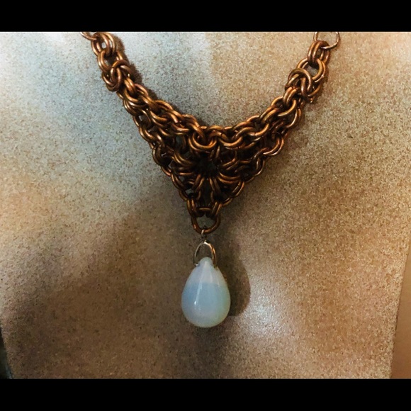 Chainmail Widows Peak Necklace with Cloudy Quartz - Picture 3 of 4